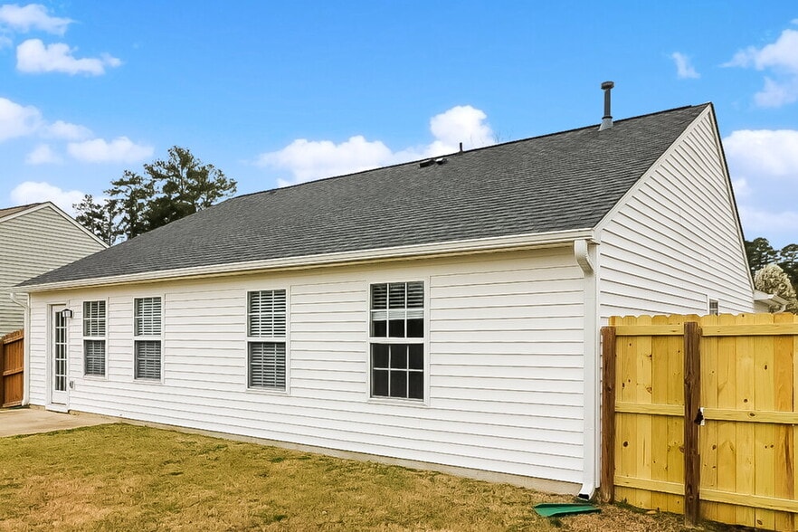 Building Photo - 232 Weststone Blvd