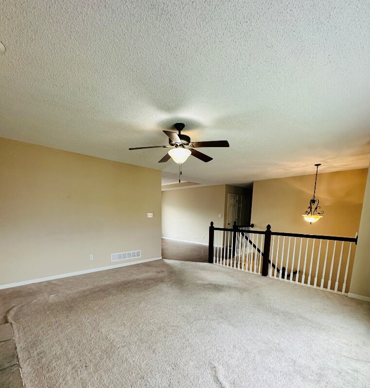 Building Photo - 813 Glenview St