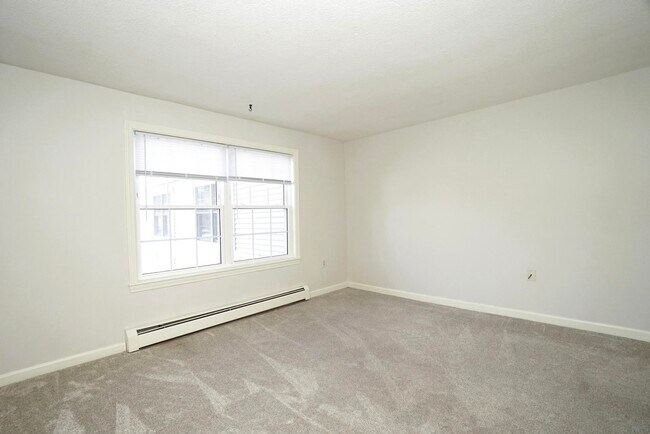 Building Photo - 50 Brookside Dr