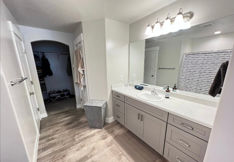 Building Photo - 5233 W Cannavale Ln