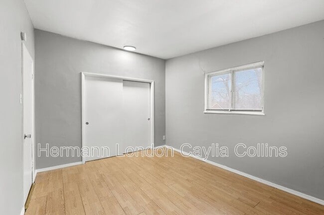 Building Photo - 9456 Calwood Dr