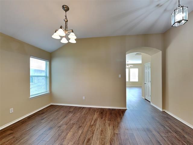 Building Photo - 645 Chalk Knoll Rd