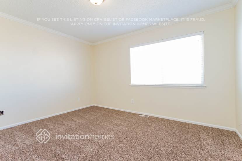 Building Photo - 21166 E 40th Pl