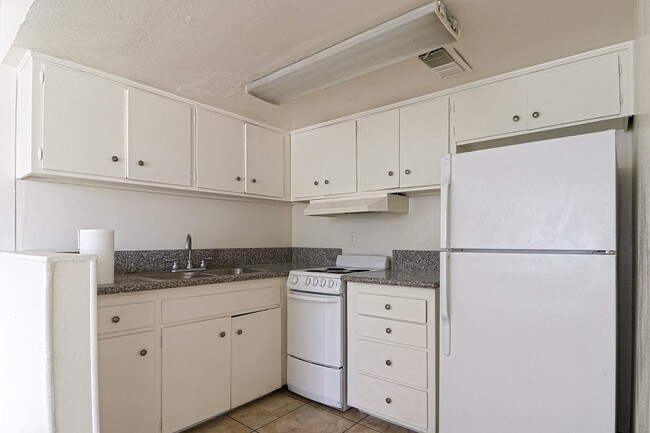 Building Photo - 3841 Hazelwood St