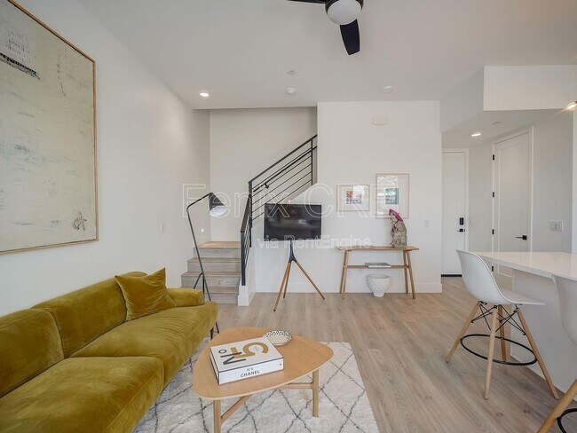 Building Photo - 775 W Coolidge St