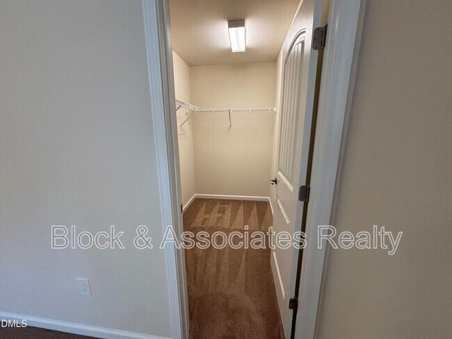Building Photo - 1009 Magnolia Blossom Ln