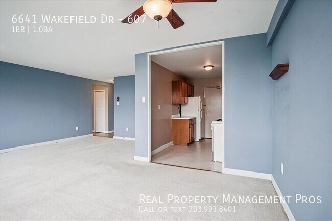 Building Photo - 6641 Wakefield Dr
