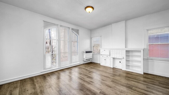 Building Photo - 634 Cedar