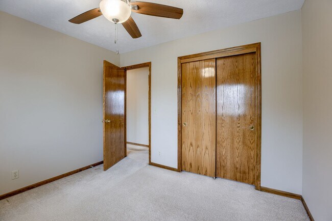 Building Photo - Millard 3 Bedroom!!