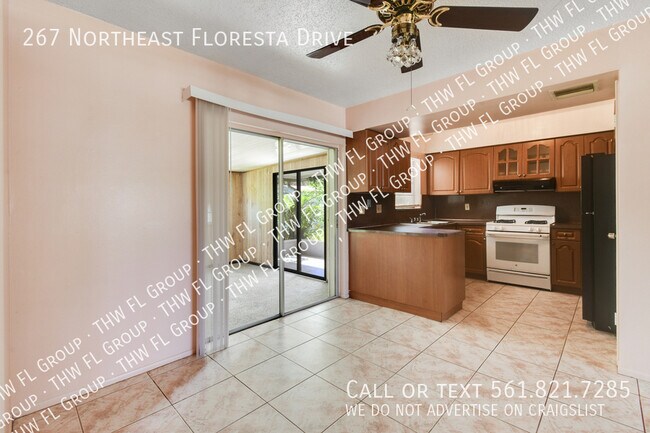 Building Photo - 267 NE Floresta Dr