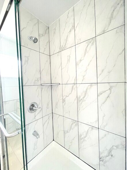 Building Photo - 4107 Redding St