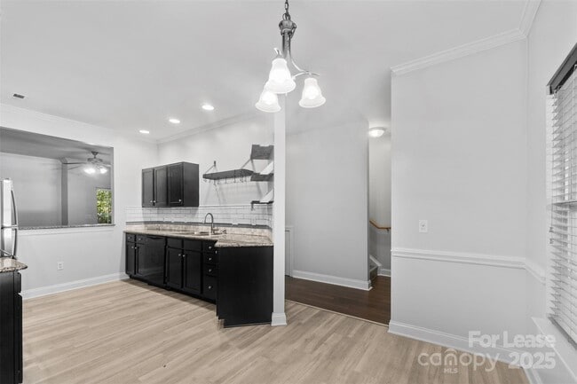 Building Photo - 2476 Ryerson Ct