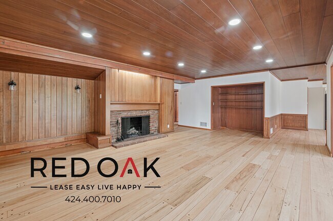 Building Photo - 360 S Linden Dr