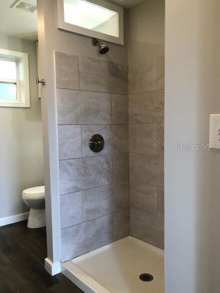 Building Photo - 1401 E Alfred St