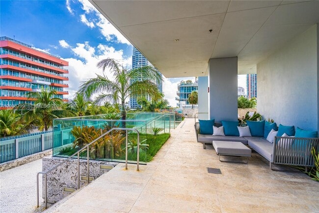 Building Photo - 120 Ocean Dr