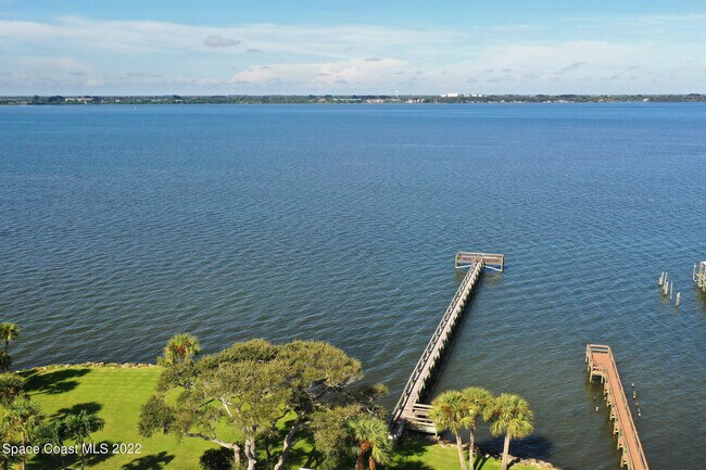 Building Photo - 412 La Costa St