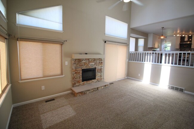 Building Photo - Incredible Home in Southeast Fort Collins