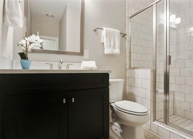 Building Photo - 5010 Merton Ln