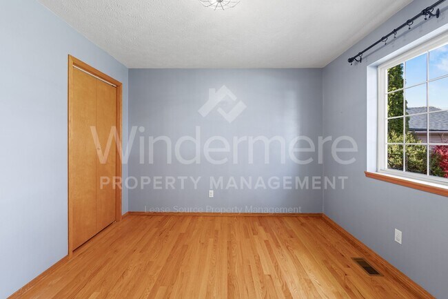 Building Photo - Beautiful 4-Bedroom Home In The South Hill With Solar Panels - Save On Utilities