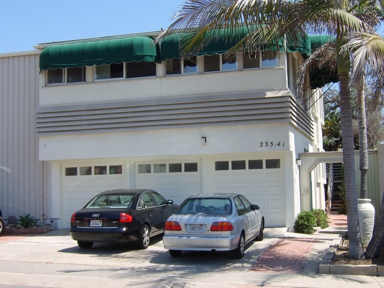 Building Photo - 237 Bonair St