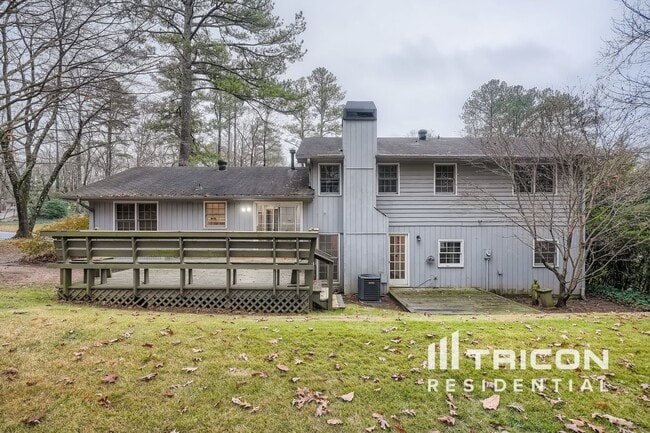 Building Photo - 5381 Willow Point Pkwy