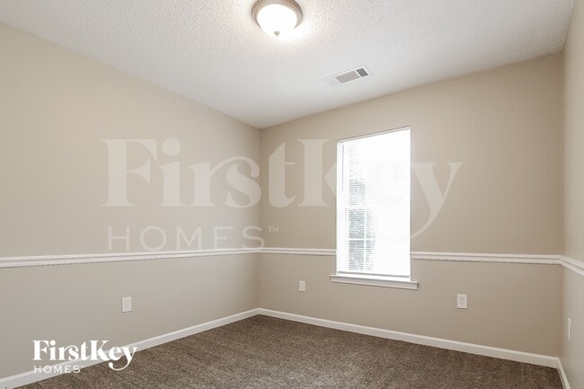 Building Photo - 234 Oxford Dr