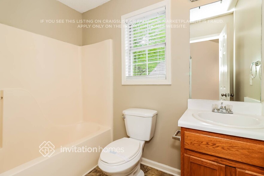 Building Photo - 309 Ivy Brook Dr