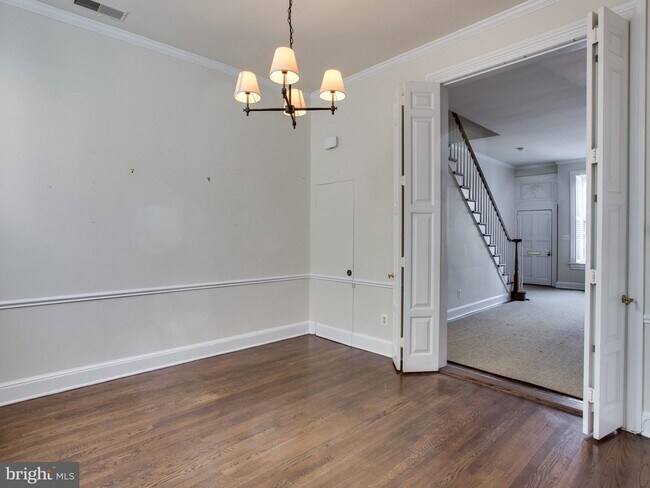 Building Photo - 1217 29th St NW