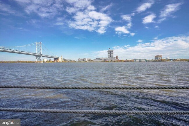 Building Photo - 3 N Christopher Columbus Blvd