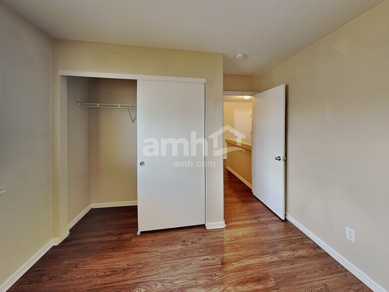 Building Photo - 19746 E 50th Ave