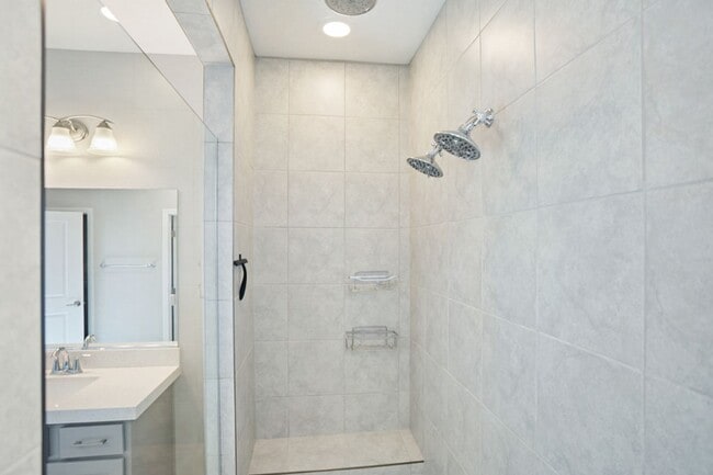 Building Photo - Beautiful 4 Bedroom Home In A Gated Skye Canyon Community