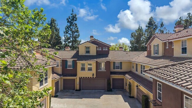 Building Photo - 210 Timberwood