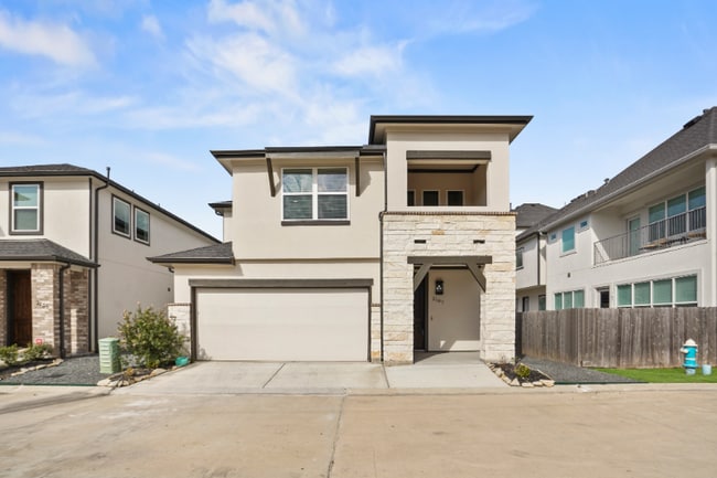 Building Photo - 2107 Pueblito Dr