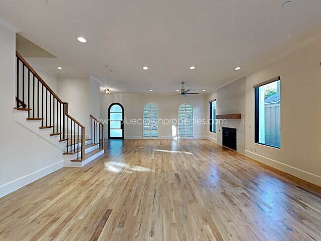 Building Photo - 4305 Emerson Ave
