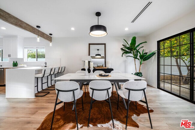 Building Photo - 16517 Hartsook St