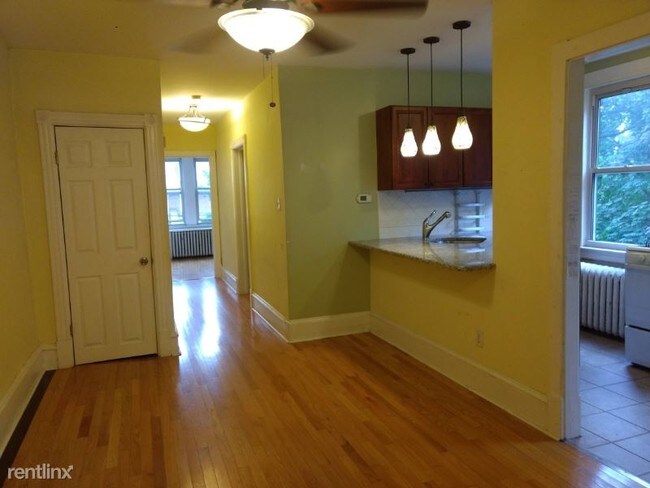 Building Photo - 22 School Ln