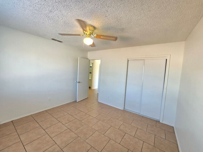 Building Photo - 2 Bed 1 Bath Spacious Apartment in Mesa