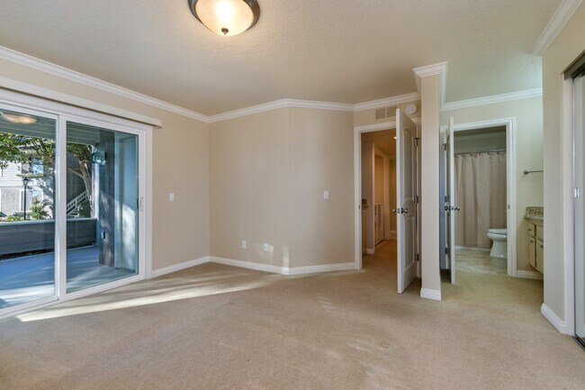 Building Photo - Remodeled Seawatch Condo with Beautiful Views