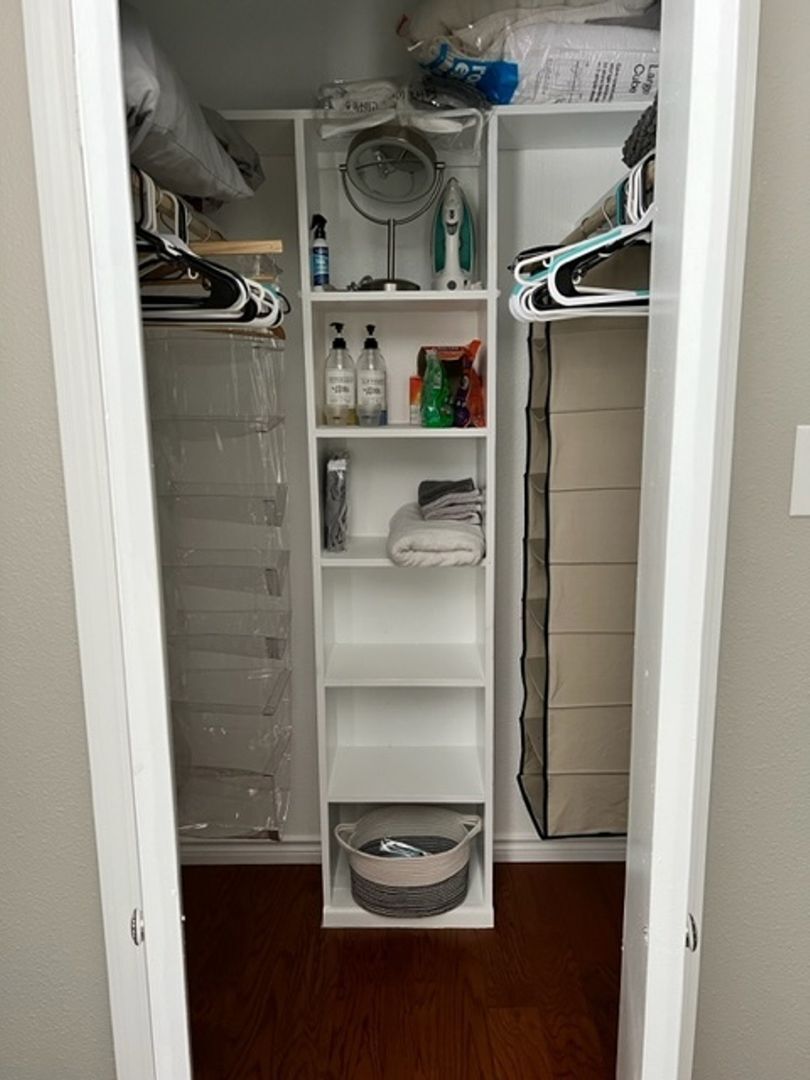 Building Photo - 127 E Silver Sands Dr