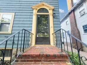 Building Photo - 61 Moraine St
