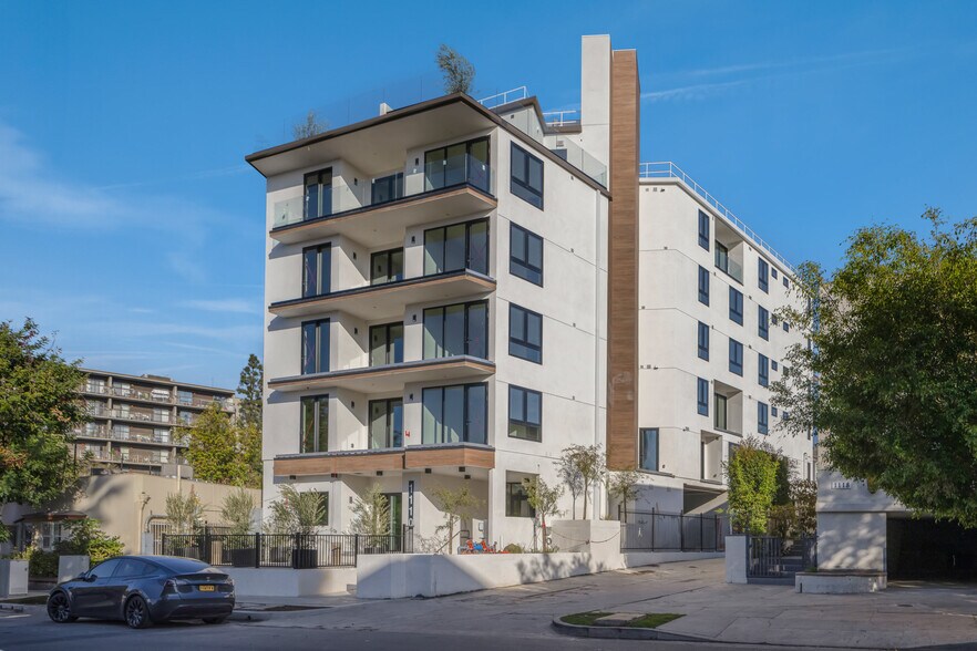 Primary Photo - The Spaulding