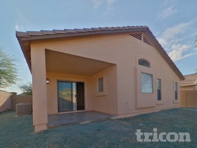 Building Photo - 2116 S 160th Ln