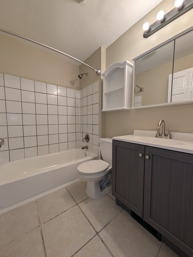 Building Photo - 704 Kolping Ave