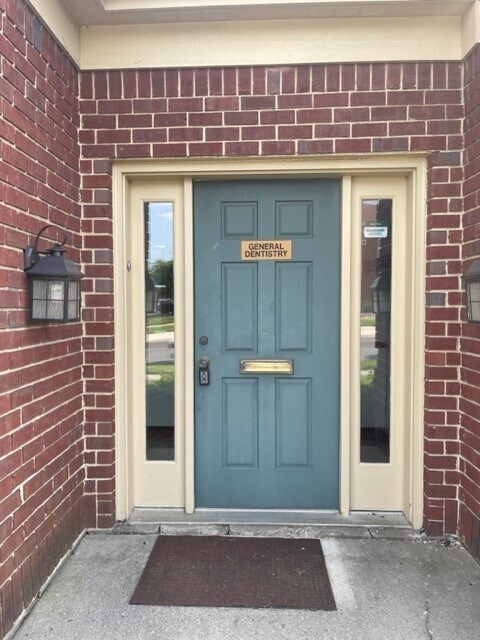 Building Photo - 270 James Bohanan Dr