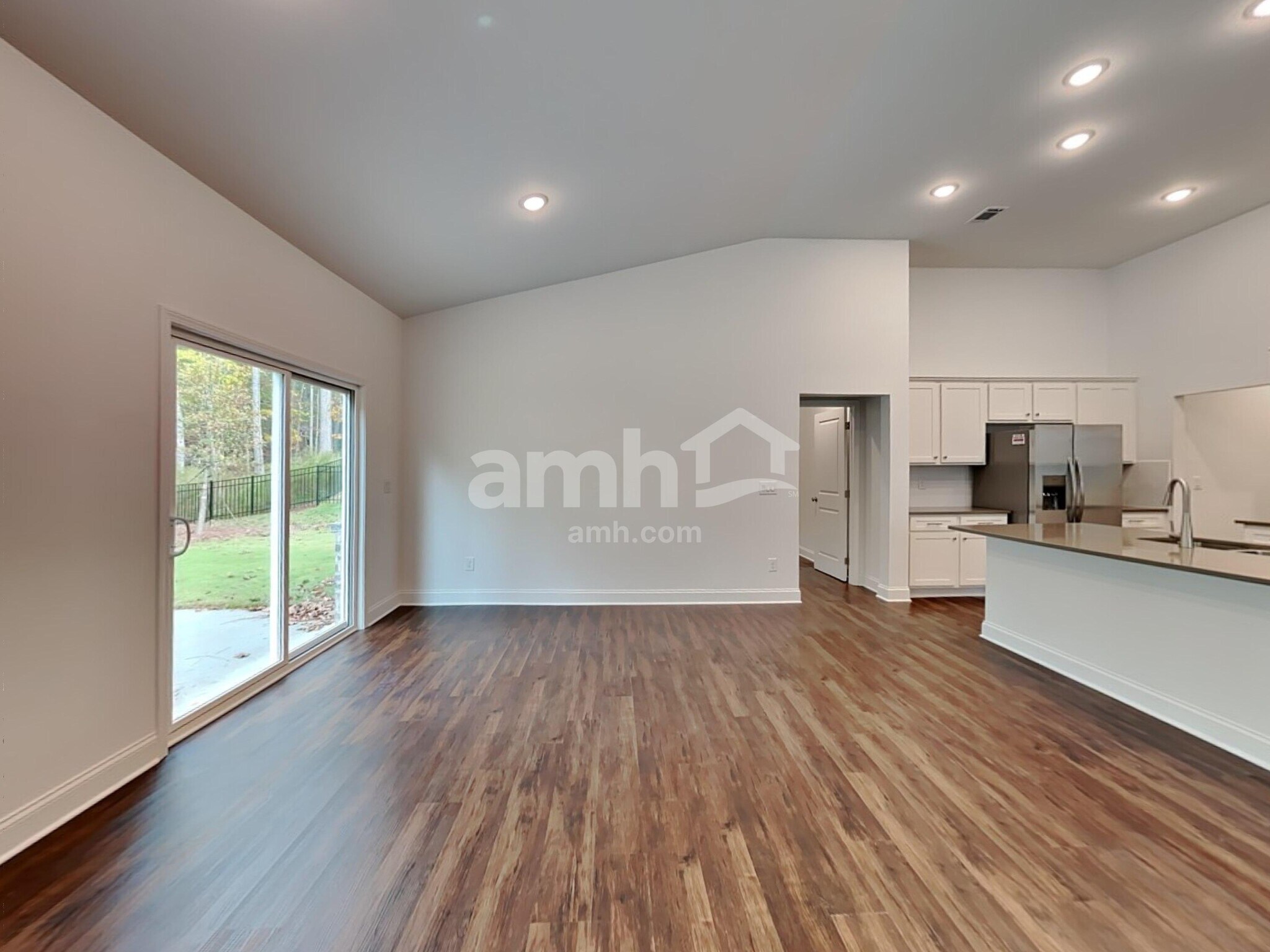 Building Photo - 201 Chase Ln