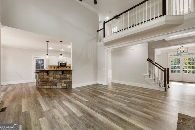 Building Photo - 330 Summerlin Dr