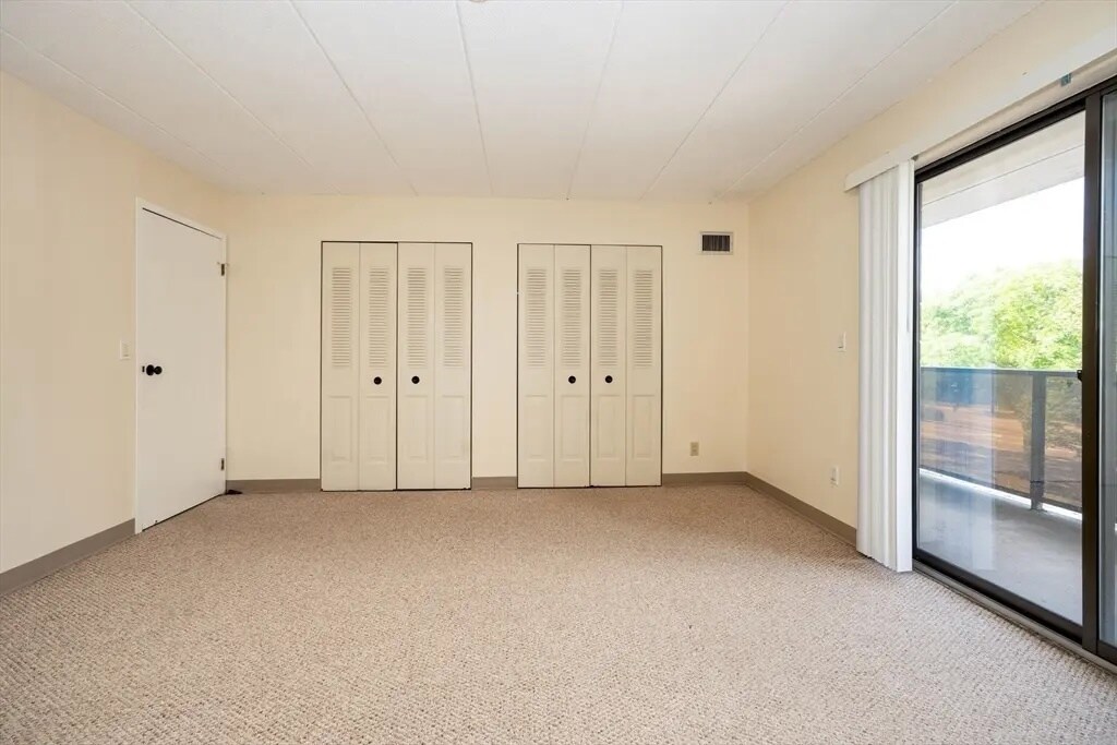 Building Photo - 185 Quincy Shore Dr