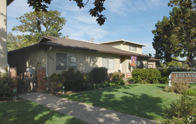 Building Photo - Erimar Apartments