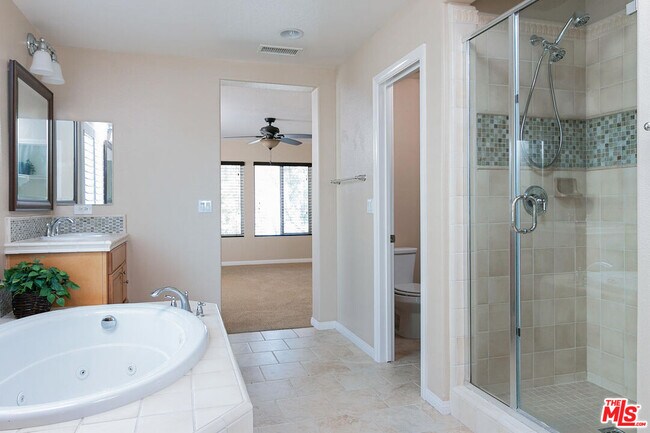Building Photo - 801 Oceano Dr