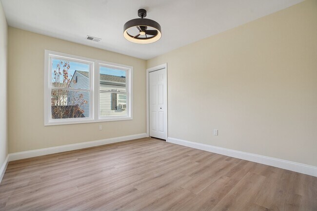 Building Photo - 11 Washington Ave